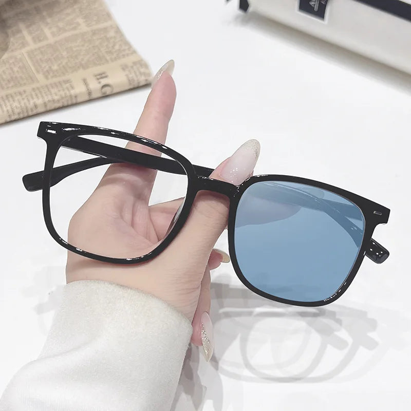 Photochromic Square Sunglasses for Unisex Stylish Travel