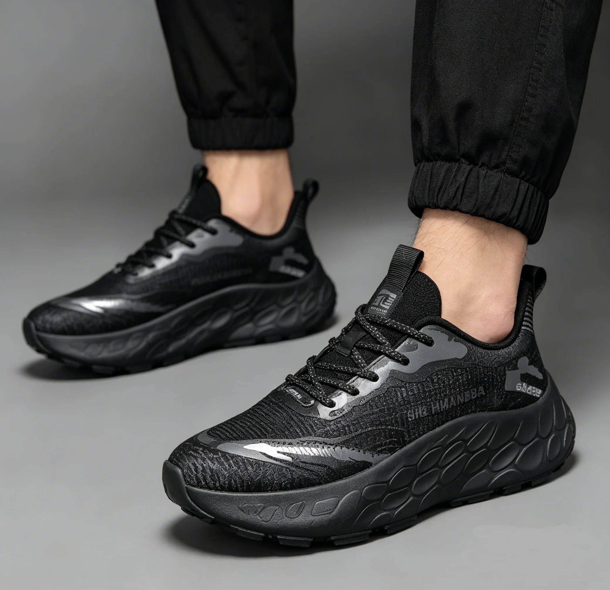 Casual Sports Shoes for Hiking and Outdoor Adventures