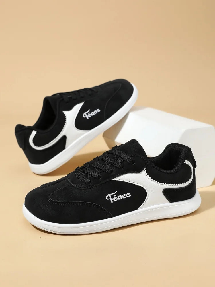 Breathable Unisex Wide-Toed Sneakers for Comfortable Walking