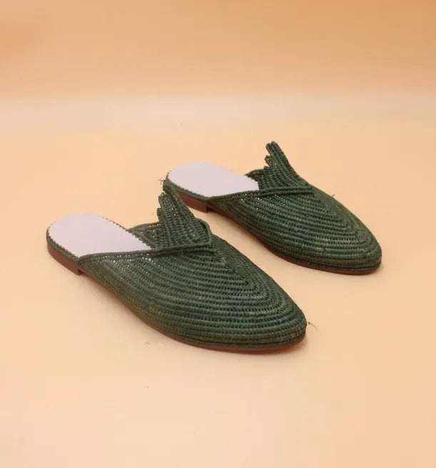 Women's Lightweight Outdoor Slippers | Breathable Anti-Slip Comfort