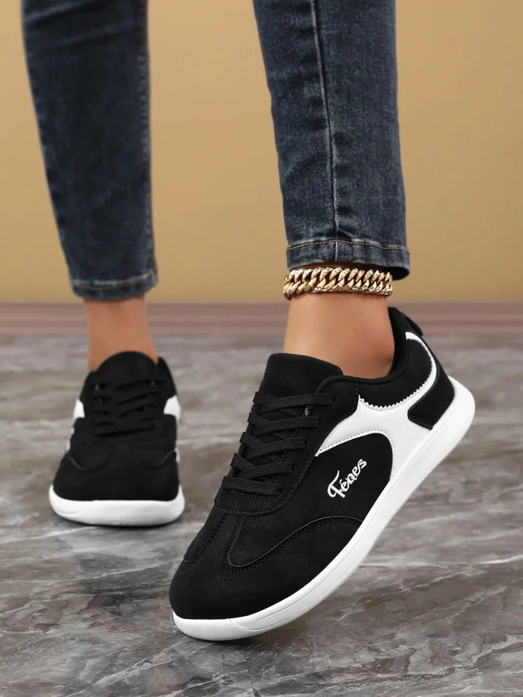 Breathable Unisex Wide-Toed Sneakers for Comfortable Walking